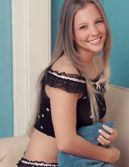 lavnya 22 year female call girls in Dwarka